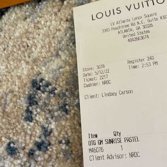 LV On The Go GM Pastel Sunrise brand new in box “Limited edition SOLD OUT* - Picture 9 of 11